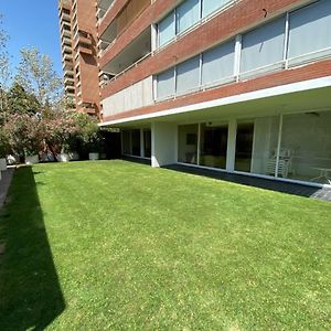 Alto Las Condes - A Pasos Del Mall - Excelente Y Comodo Departamento P/2 Personas